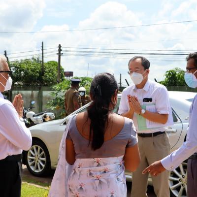 Director General of ADB's South Asia Region, visits to PCR Laboratory at CEBH Mulleriyawa
